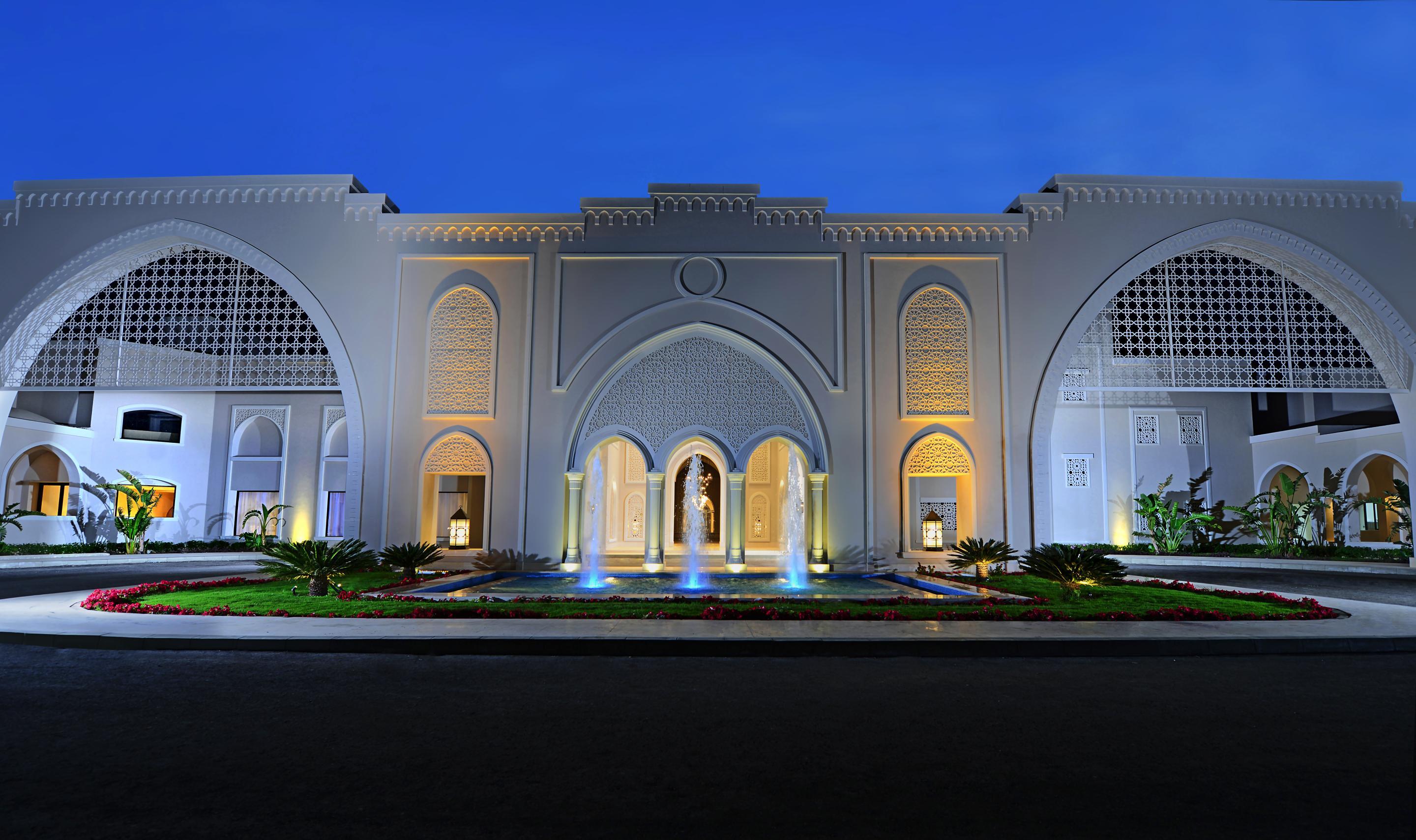 Steigenberger Alcazar Hotel Sharm el-Sheikh Bagian luar foto The main entrance of the museum