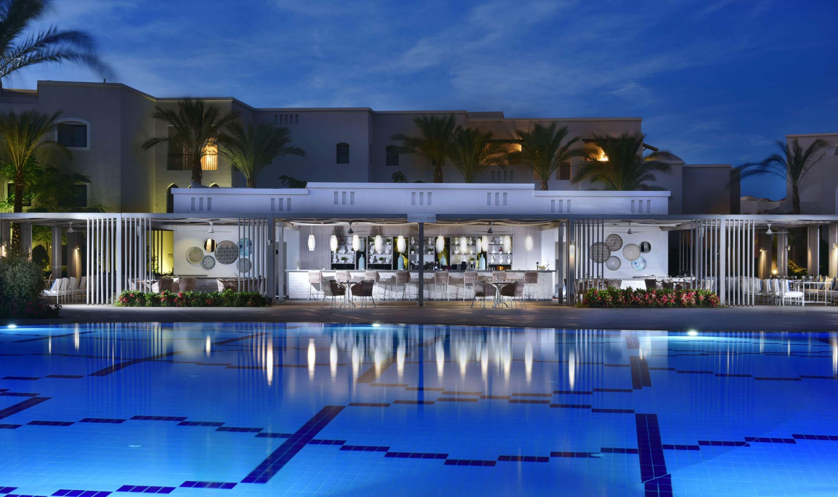 Steigenberger Alcazar Hotel Sharm el-Sheikh Bagian luar foto The pool at the hotel